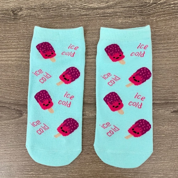❣️3/$15❣️ "ICE COLD POPSICLES" Ankle Socks - Picture 2 of 2